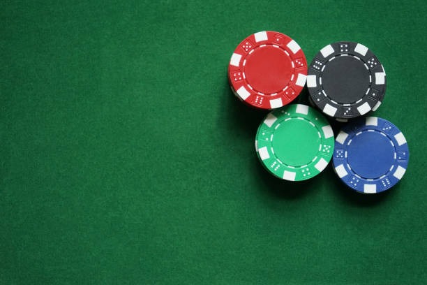 Live roulette table at n77toto login with professional croupier and betting interface